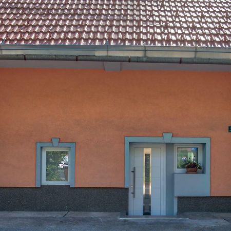 Apartment Pod Velbi Ljubljana Kültér fotó